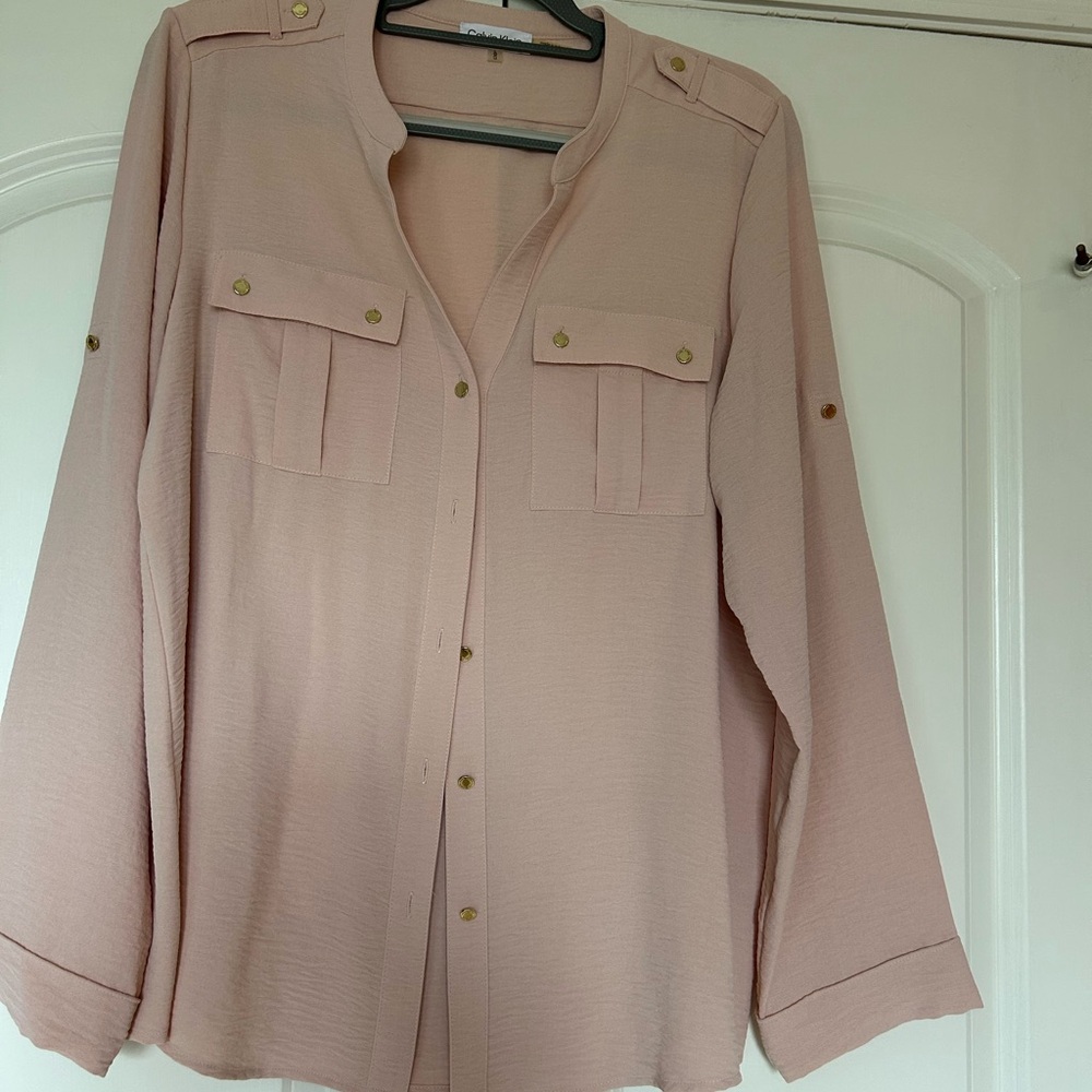 Calvin Klien roll tab sleeve top